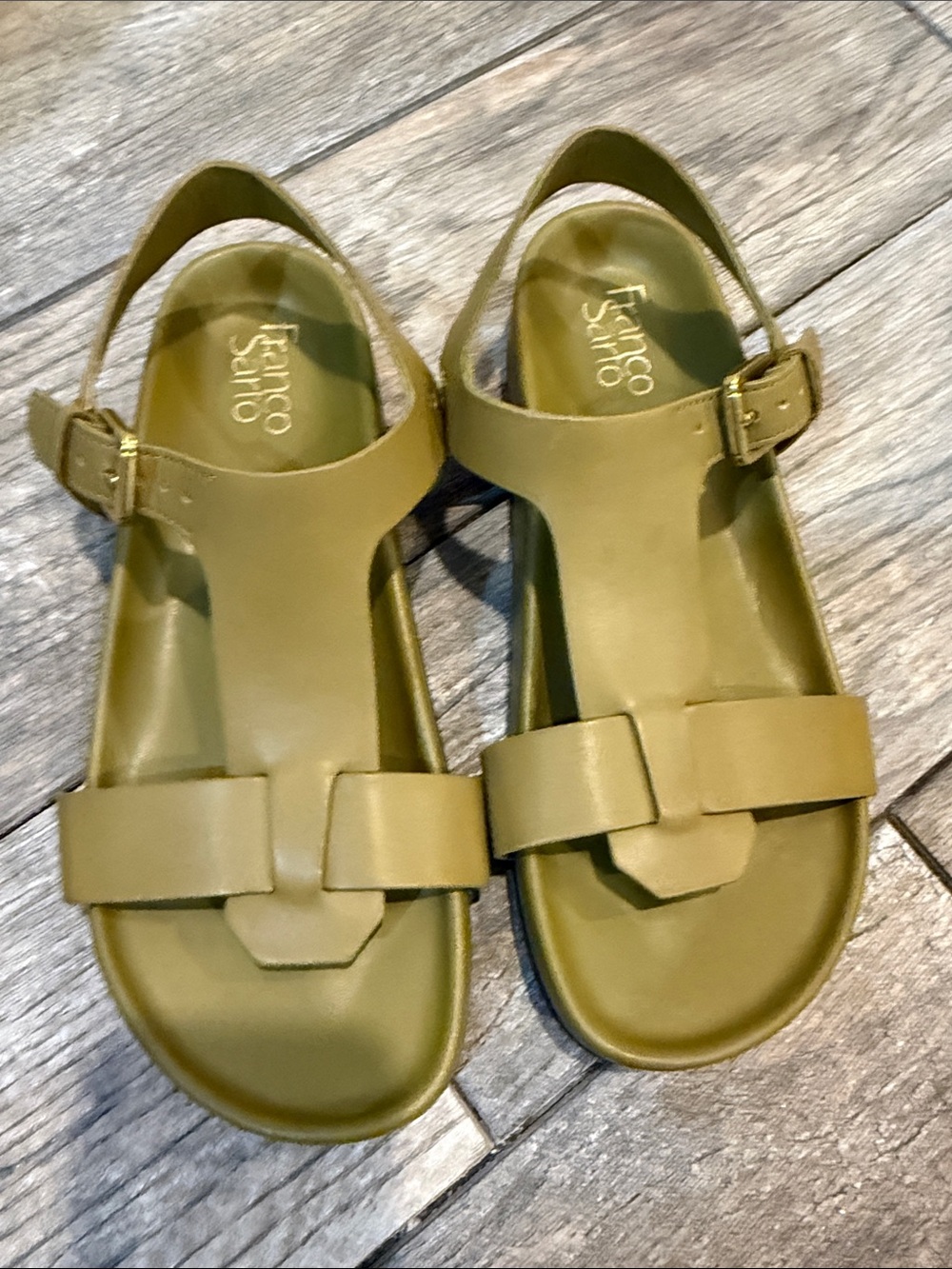 Franco Sarto Bellamy Olive Green T-Strap Buckle Sandals size 9